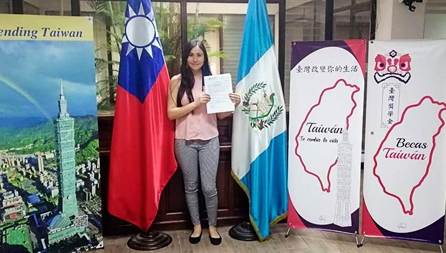 liza-gonzalez-gano-beca-taiwan-icdf-estudiara-universidad-taipei-china