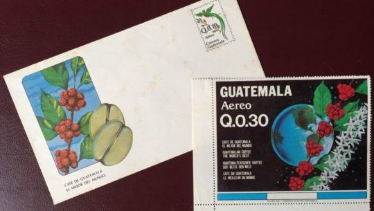 La curiosa historia detrás de los sellos postales más grandes de Guatemala