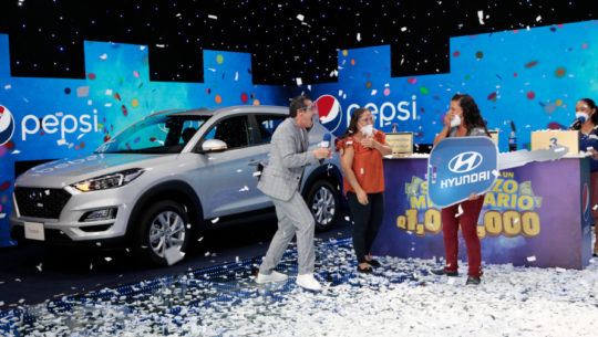Miles de deseos fueron concedidos a guatemaltecos en el Sueldazo Millonario de Pepsi