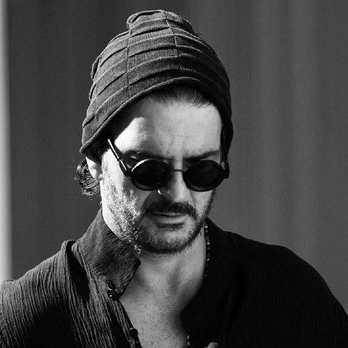ricardo-arjona-compartio-recuerdo-junto-diego-armando-maradona-camisas-luto-oficial