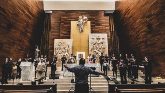 Querido Arte dará mini conciertos en línea a pacientes con COVID-19