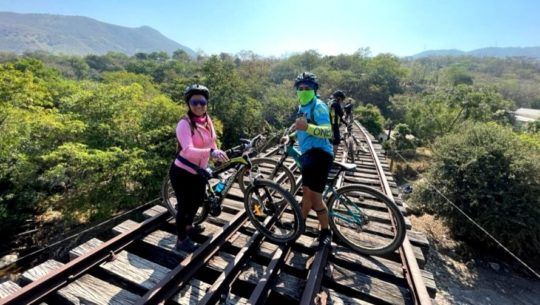 Travesía en bicicleta por los túneles de la vía férrea | Marzo 2021