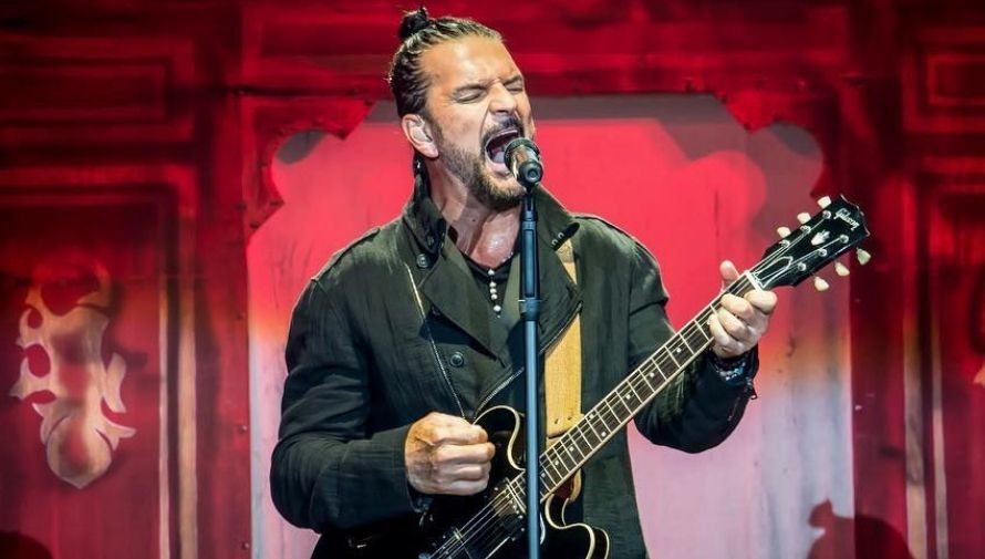 Hecho a la Antigua, concierto virtual de Ricardo Arjona desde Antigua Guatemala Marzo 2021 (1)