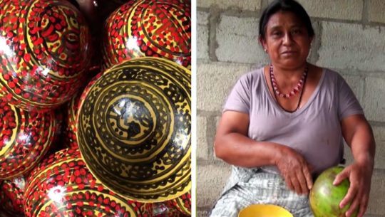 aquilina-alvarado-rojas-artesana-fabrica-coloridos-guacales-morro-baja-verapaz-rabinal