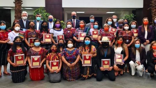 joven-guatemalteca-ester-bocel-asociacion-maia-recibio-reconocimiento-onu-mujeres