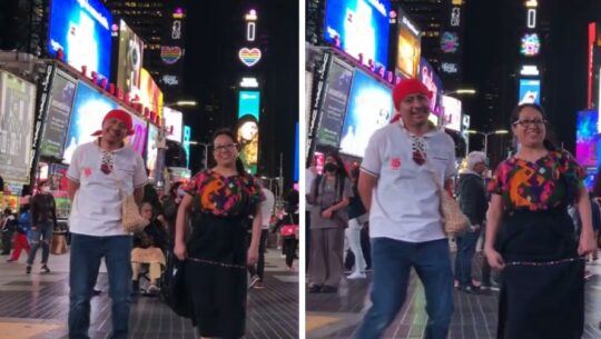 Guatemaltecos bailaron son maya Rey K'iche' en el Time Square de Nueva York
