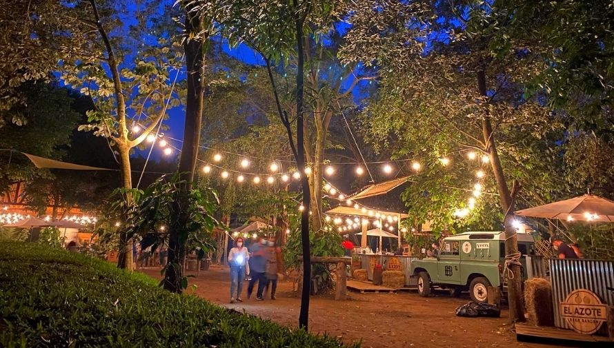 El Azote Beer Garden, el jardín para tomar cervezas en Jocoteango, Antigua Guatemala