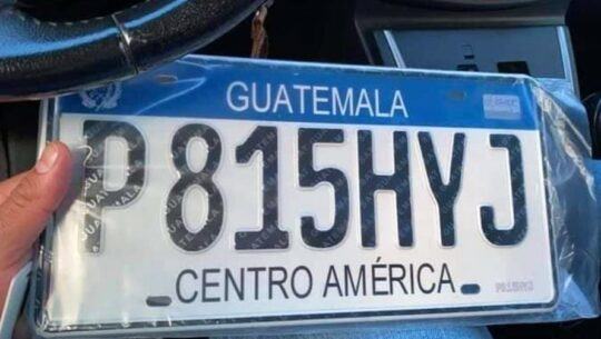 SAT Guatemala hará actualización de placas de metal en cuatro regiones del país, agosto 2021