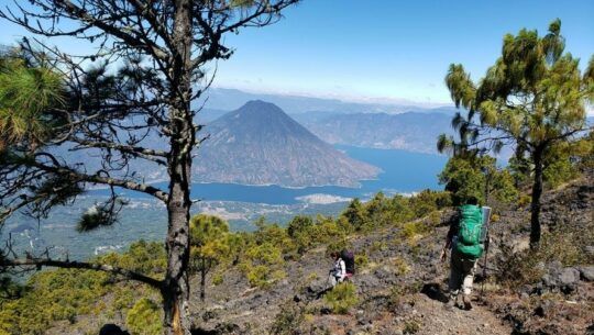 Campamento en el Volcán de Atitlán 2022