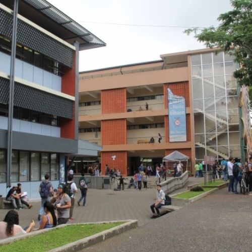 Convocatoria a guatemaltecos a postularse a becas en Costa Rica 2022