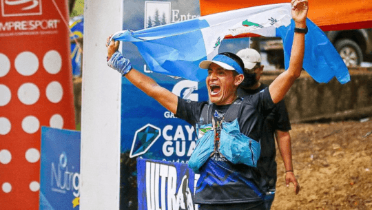 Cornelio Ciprián ganó primer lugar en el Ultra Maratón El Salvador 2022