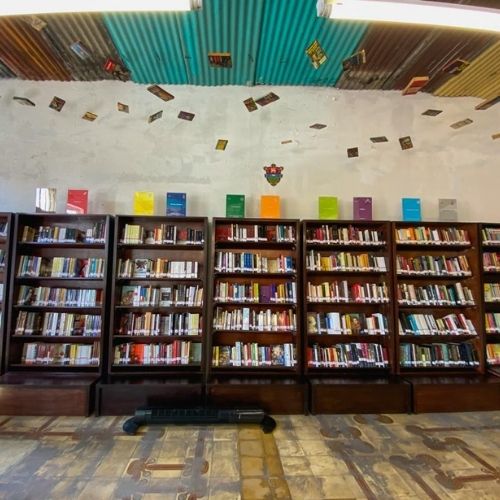 biblioteca pública en Zona 1 con libros gratuitos