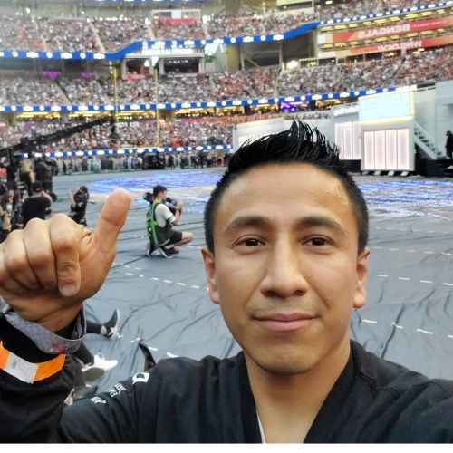 guatemalteco participó en el Super Bowl LVI como voluntario