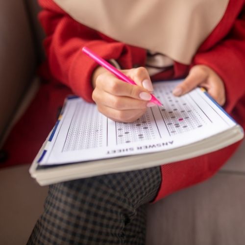becas de inglés para mujeres
