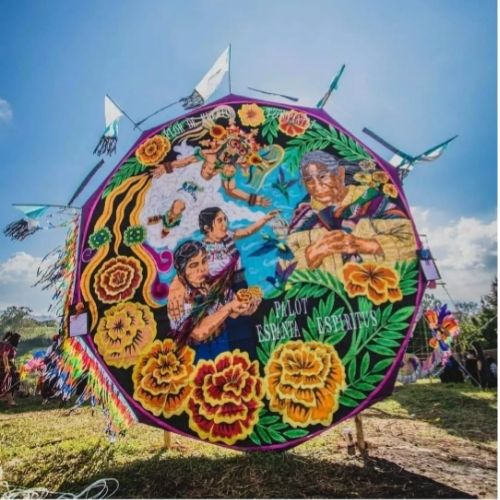 Barriletes Gigantes de Santiago Sacatepéquez se encuentran exhibidos en Francia