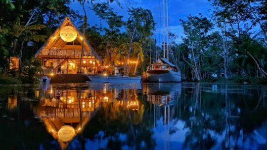Boatique Hotel and Marina eco hotel Río Dulce Izabal