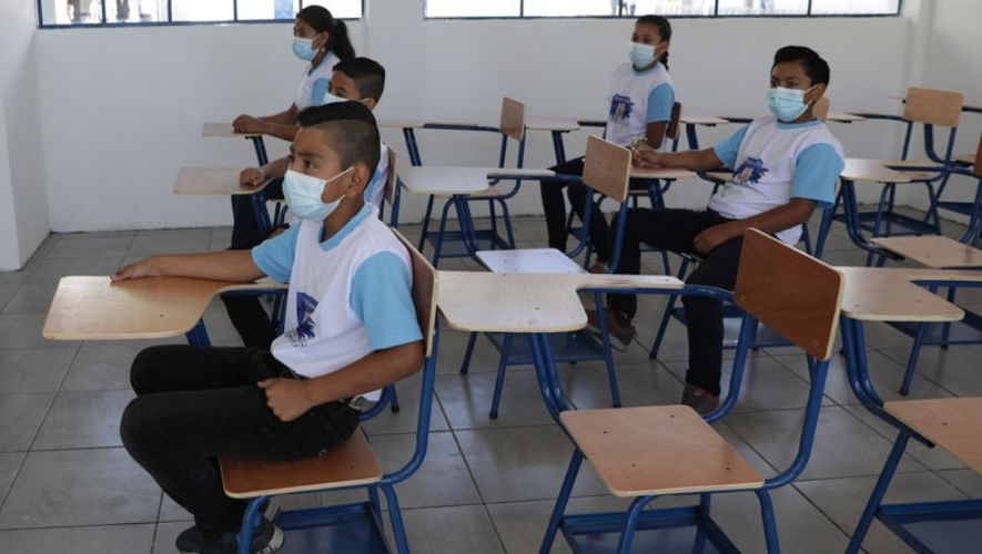 Ministerio de Educación comunica las medidas de salud para centros educativos