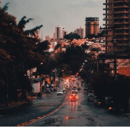 carretera con lluvia