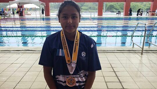 Alejandra Alvarado ganó doble bronce en el PanAm Age Group Swimming Championship 2022 (1)