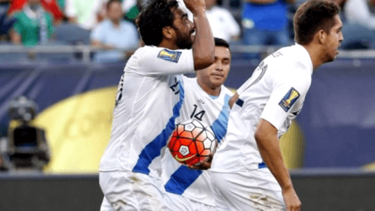 Carlos Ruiz es destacado entre los 30 máximos goleadores de selecciones de todos los tiempos