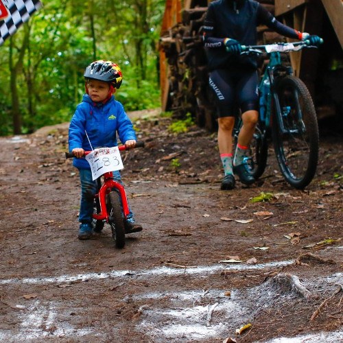 curos de vacacioens medio año 2022 deportes ciclismo