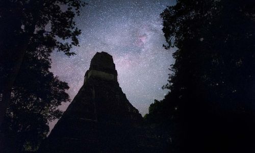 Exposición fotográfica Estrellas Ancestrales de Sergio Montúfar Museo Miraflores (2)