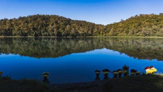 Laguna y Volcán Chicabal en San Martín Sacatepéquez, Quetzaltenango, Guatemala