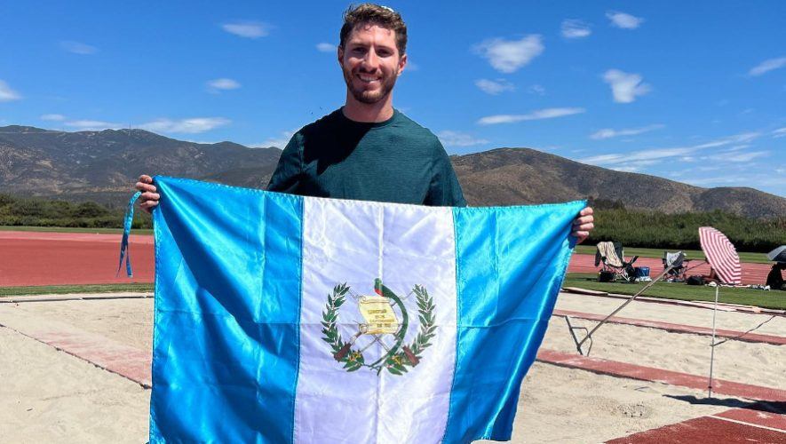 Nicolás Arriola superó el récord nacional de Salomón Rowe que estuvo vigente desde 1977