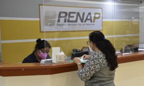 Noche de DPI del Renap en Guatemala julio 2022 (1)
