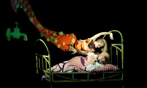 Teatro Negro de Praga presentación