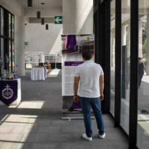 Exposición de arte sacro en el Centro Histórico de la Ciudad de Guatemala Agosto 2022 