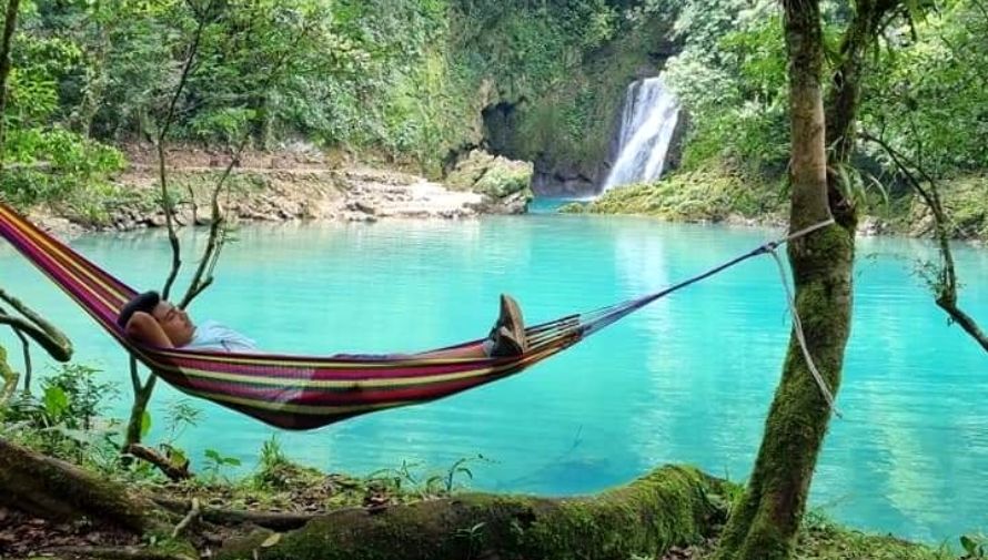 Reserva Sachichaj en Alta Verapaz, un lugar con pozas cristalinas en Guatemala