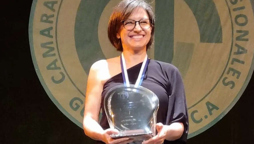Tuti Furlán fue premiada con el galardón Voz de Plata de la locución nacional, agosto 2022