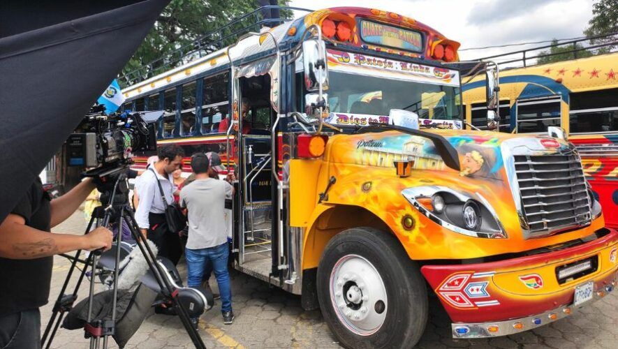 Bus extraurbano de Patzún será parte del cortometraje extranjero The Black Monk