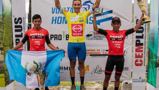 Esdras Morales y Fredy Toc lograron el segundo y tercer lugar de la Vuelta a Honduras 2022