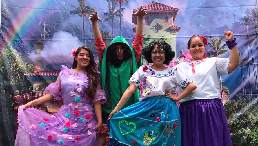 Obra de teatro El Encanto de la Casita en Guatemala Octubre 2022