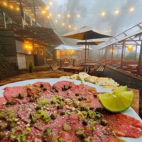 Restaurante y bar Dreamland en Antigua