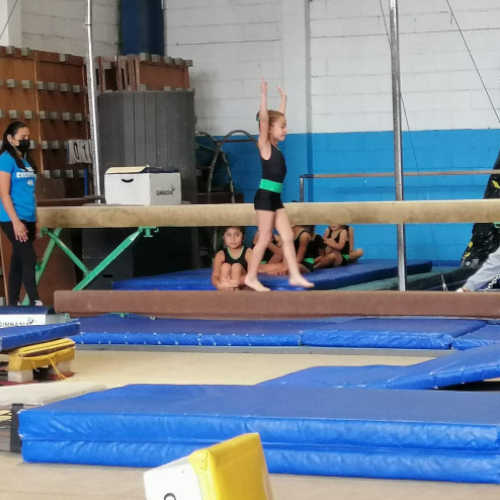 curso de vacaciones deportivos 2022 gimnasia