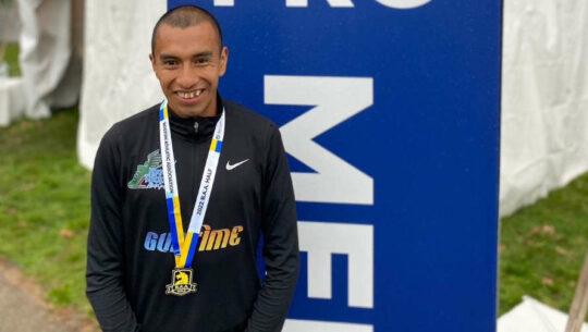Alberto González fue el mejor latinoamericano del Medio Maratón de Boston 2022