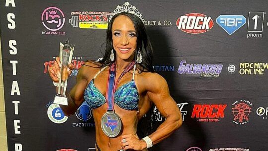Ericka Morales ganó tercer lugar en el Texas State Pro 2022 (1)