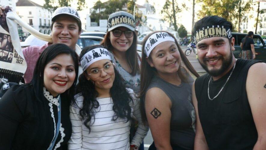 Guatemaltecos viven la emoción del primer concierto de Ricardo Arjona en Guatemala 2022