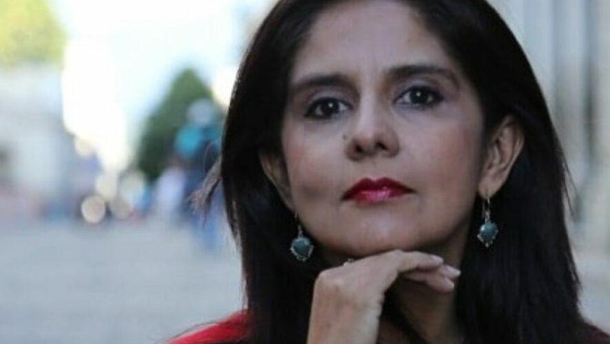 Recital de poemas de la autora Brenda Monz&oacute;n en Guatemala | Noviembre 2022
