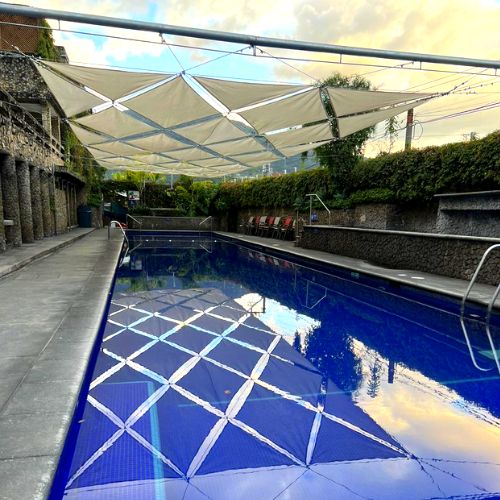 Santa Teresita inaugura un área de piscinas con sombra en Amatitlán Guatemala