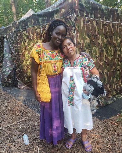 lupita y maria telon