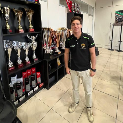 mateo llarena lamborghini