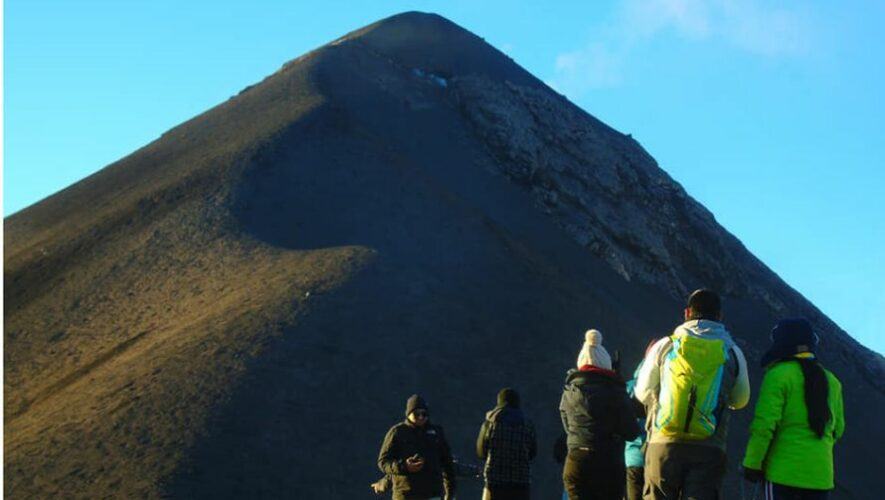 Ascenso a los volcanes Tob&oacute;n, Jumay, Alzatate y Tahual | Enero 2023