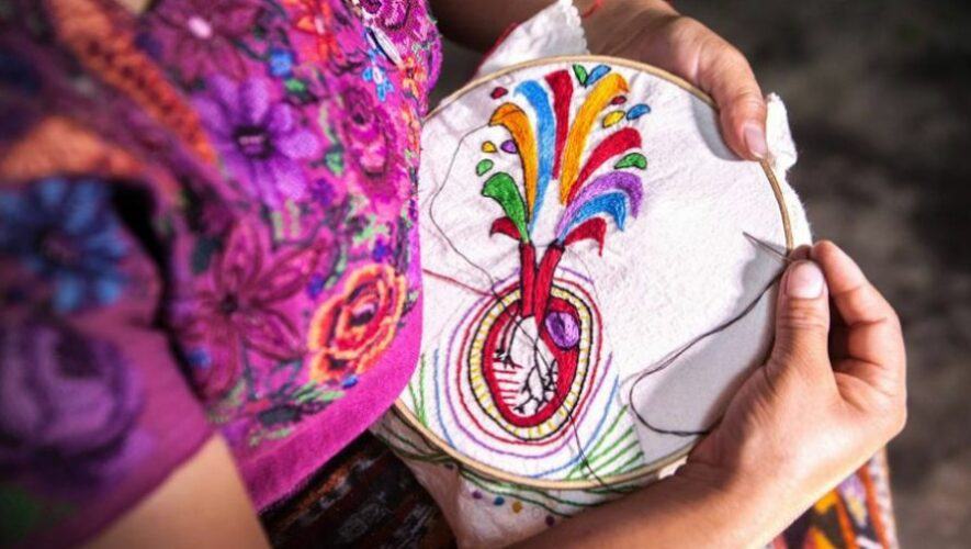 Bazar de productos artesanales en Ciudad de Guatemala | Diciembre 2022
