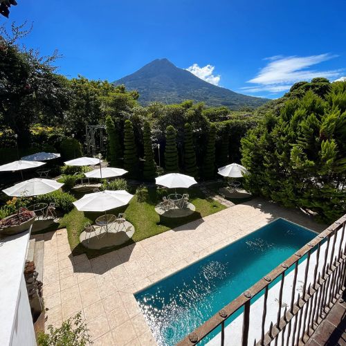 Fiesta de año nuevo con temática mexicana en Antigua Guatemala 2022