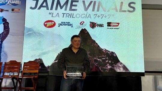 Jaime Viñals fue reconocido por ser la primera persona en completar la Trilogía Mundial