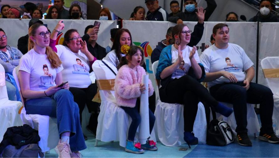 Muestras de apoyo para Ivana en Xela